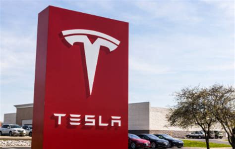 Tesla Ev Battery Teslas Secret Batteries Aim To Rework The Math For