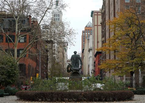 How To See Inside Gramercy Park Without A Key Viewing Nyc