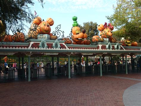 Halloween Time 2015 At The Disneyland Resort