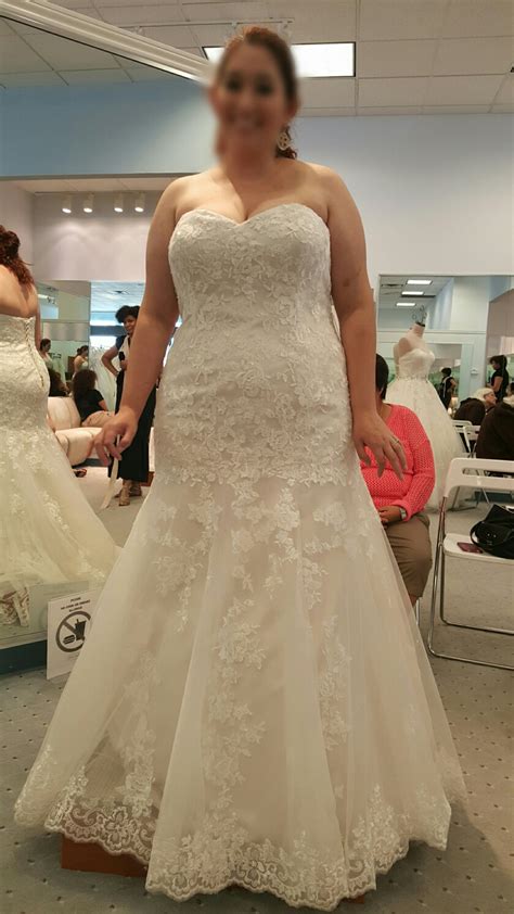 Either way, your search for the perfect dress ends here. Size 12-18 Brides, I want to see your wedding dress ...