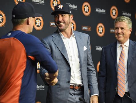 Mlb Notes Justin Verlander Officially Introduced In Houston After