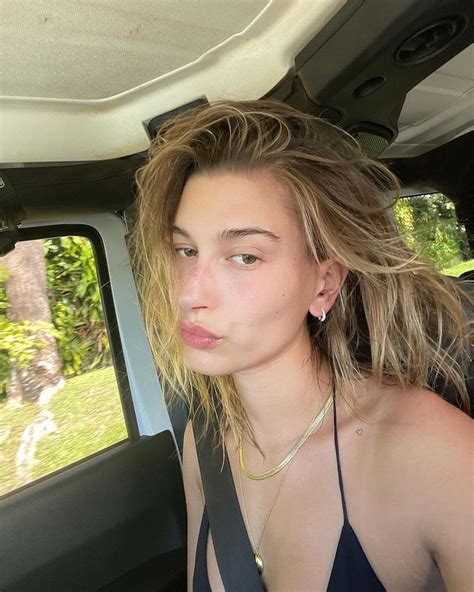 Pin By Valentina Serrano On Girls In 2021 Hailey Baldwin Hair Hailey