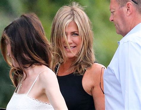 Jennifer Aniston Passe Du Temps Avec George Clooney Dans Sa Villa Au Lac De Côme E News France