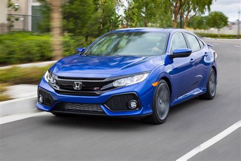 Honda Civic Si Sedan цены отзывы характеристики Civic Si Sedan от Honda