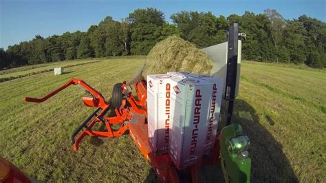 Kuhn Sw 1614 Square Bale Wrappers In Action Youtube