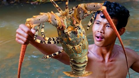 Survival Skills Catch And Cooking Giant Lobsters At River Eating