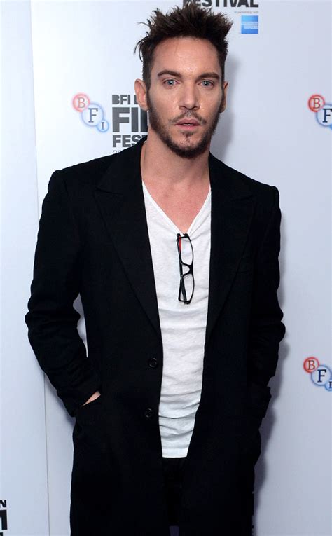 Jonathan Rhys Meyers Detained By Police After Plane Ride Big World Tale