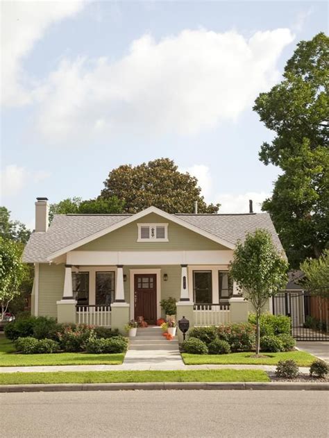 Boost Your Curb Appeal With A Bungalow Look Craftsman Bungalows