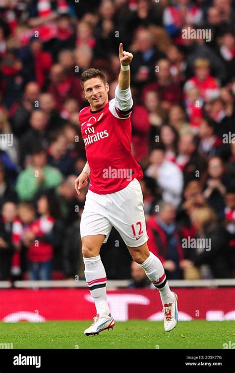 Arsenals Olivier Giroud Celebrates After Scoring His Teams Opening