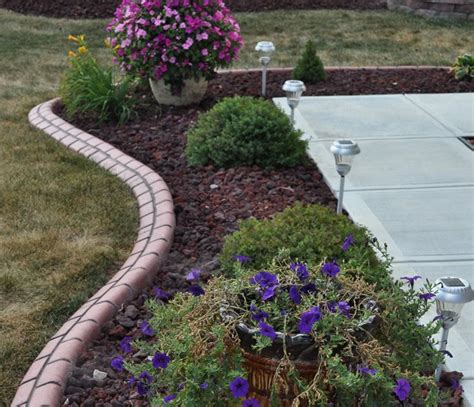 Landscaping Ideas Instead Of Mulch Landscape Front Yard