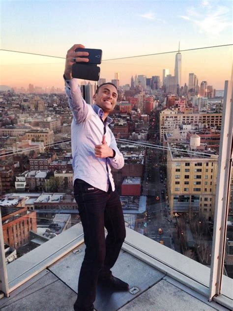 Scegli tra immagini premium su selfie in new york della migliore qualità. Real New York Selfie | WAM NYC - Real New York Smart-Shot ...