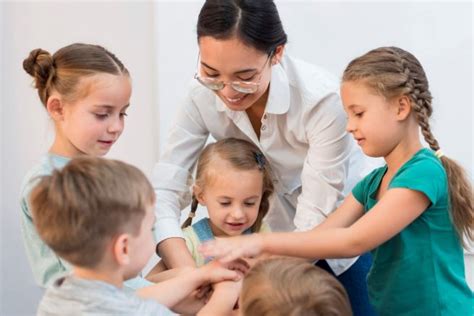 Cómo Educar Para La Paz Según María Montessori Imi