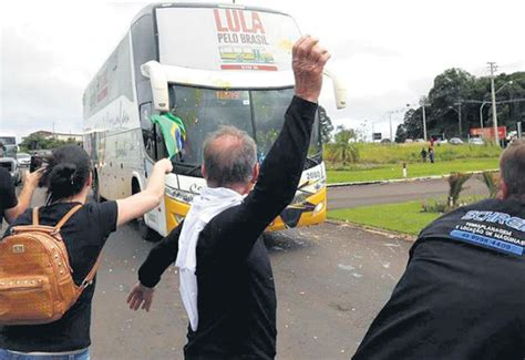 atacaron a tiros y piedrazos a la caravana de lula de silva en brasil maracó