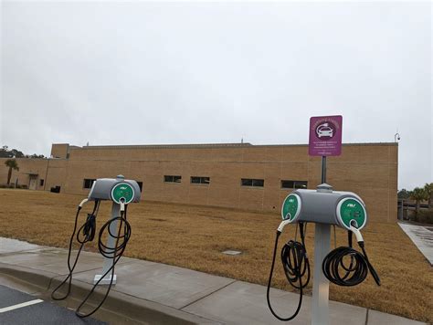 Roper St Francis Berkeley Hospital | Summerville, SC | EV Station