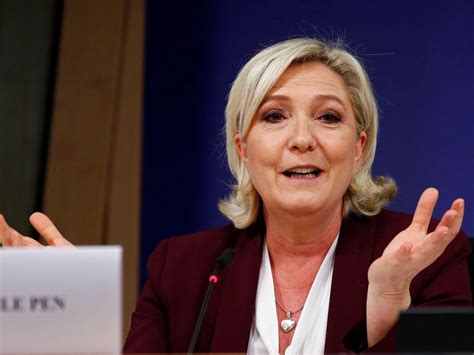 Marine le pen lors de la présentation de ses voeux à la presse, jeudi. France 2022: Le Pen candidate "sauf si les adhérents ...