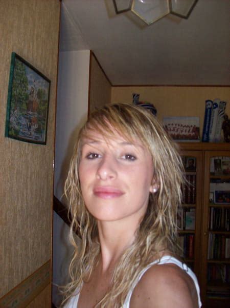 Amandine Esteban 38 Ans Gigean Montpellier Copains Davant