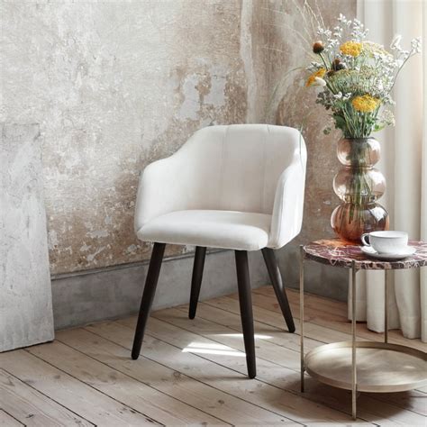 Der alte durchgesessene stuhl muss nicht gleich auf den sperrmüll. Pernilla Polster-Stuhl von Broste Copenhagen | Connox