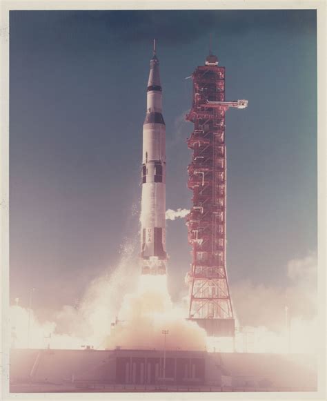 Saturn V Rocket: Ultimate Guide