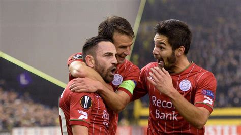 Tables, standings, fixtures, top scorers, matches, scores and statistics are shown in real time. Europa League: Zulte Waregem bat Vitesse Arnhem (0-2) et ...