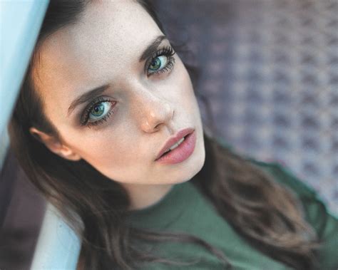X Face Model Stare Woman Green Eyes Girl Wallpaper