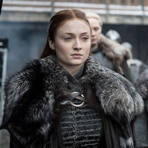 watch sophie turner realize the ‘game of thrones ending was hidden in a season 1 poster glamour