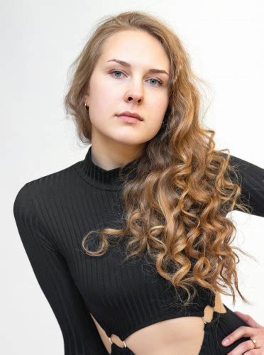 Lizaveta From London Portfolio Profile Model Hostess Mmg Talent