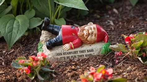 These Star Trek Garden Gnomes Are Hilarious — Geektyrant