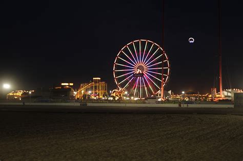 Giant Wheel Jolly Roger Pier Amusements Ocean City Md