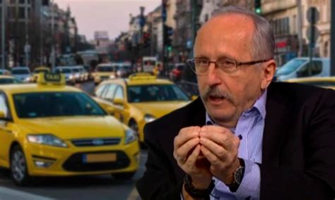 Péter niedermüller (born 3 september 1952) is a hungarian politician. Drogkereskedőnek nevezte a taxisokat a polgármester, most ...
