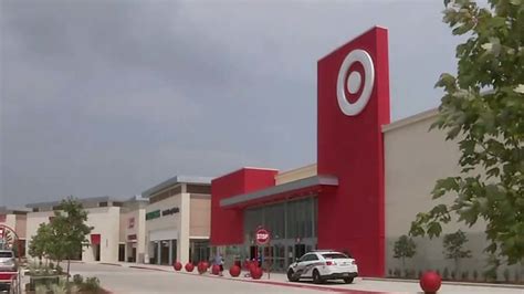Suspected Serial Shoplifters Arrested At Target Store Abc13 Houston