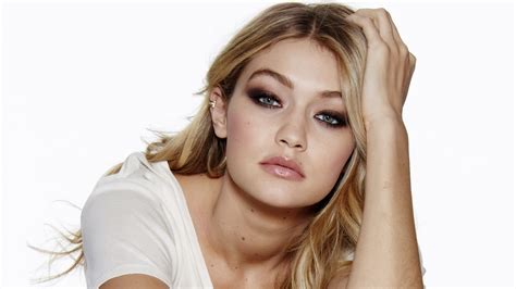 3840x2160 Gigi Hadid Closeup Face 4k 4k Hd 4k Wallpapersimages