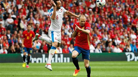 Sprawdź składy meczowe, strzelców, kartki i relacje z meczu. Euro 2016. Mecz Hiszpania - Turcja [Gdzie obejrzeć w ...