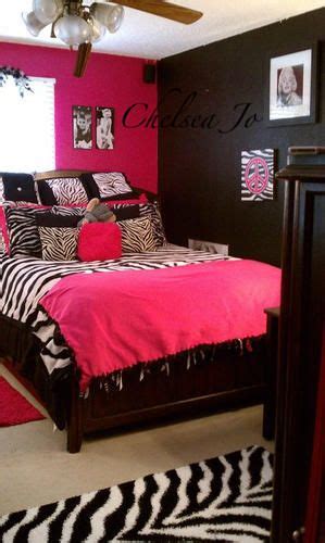 bedroom zebra decorating ideas   incorporate zebra print