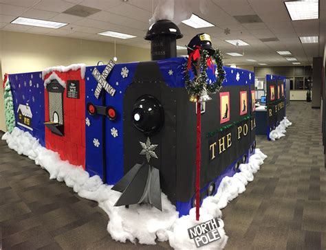 Got glass frames on your cubicle walls? Polar Express cubicle Alfa Alliance Polar Express Cubicle, | Office christmas decorations ...
