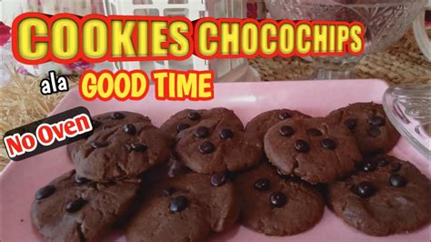 Biskuit coklat yang ditaburi oleh coklat lezat yang menambah kenikmatan setiap gigitanya. Cookies Chocochips ala Good Time || No Oven || Enak dan ...