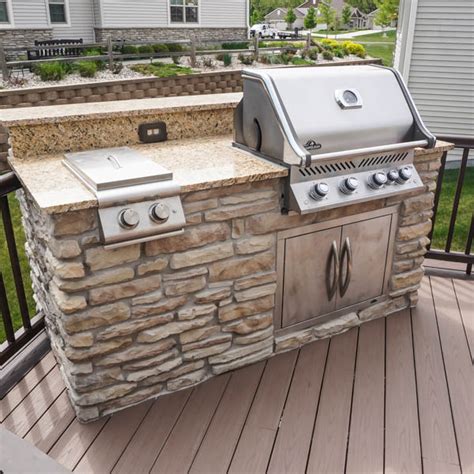 Outdoor Kitchens And Built In Grills Bbq Islands And Custom Patio Kitchens