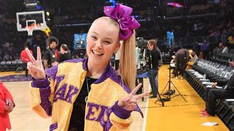 The Real Reason A Jojo Siwa Game Has Parents Seeing Red