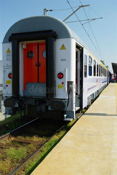 Passenger Express Train Editorial Image Image Of Intercity 40466905