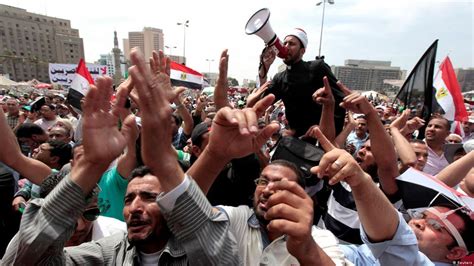 باز هم نا‌آرامی و خشونت در میدان تحریر قاهره Dw ۱۳۹۱۲۱۵