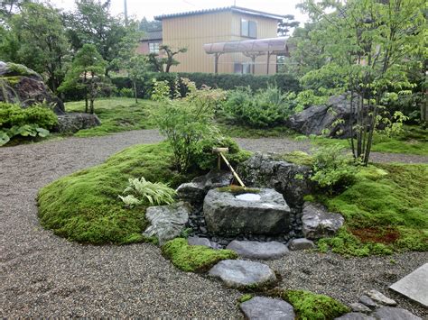 苔と石の和風庭園2｜新潟県の造園・剪定なら庭創作倶楽部