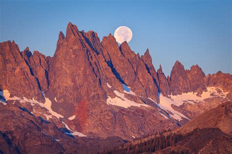 The Full Moon Setting Over The Minarets Vern Clevenger Photography
