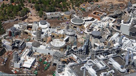 Aerial Pictures Show Disney Worlds Star Wars Land Nearing Completion