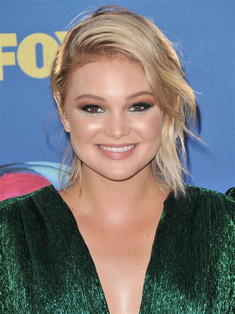 Olivia Holt At 2018 Teen Choice Awards In Beverly Hills 08122018