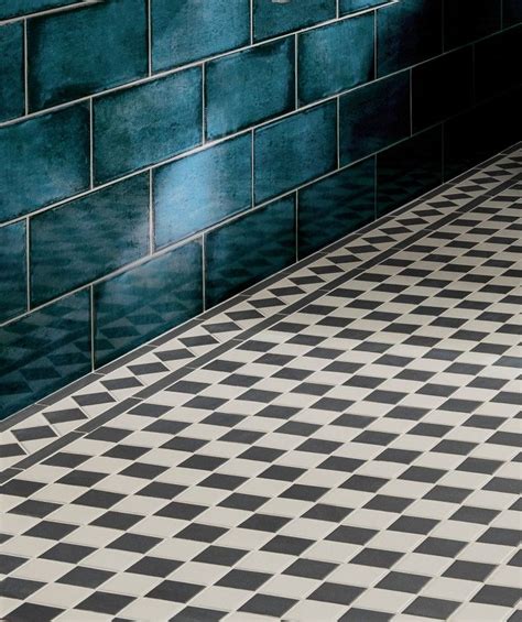 Victorian Black/White Border Tile | Black mosaic tile, Border tiles