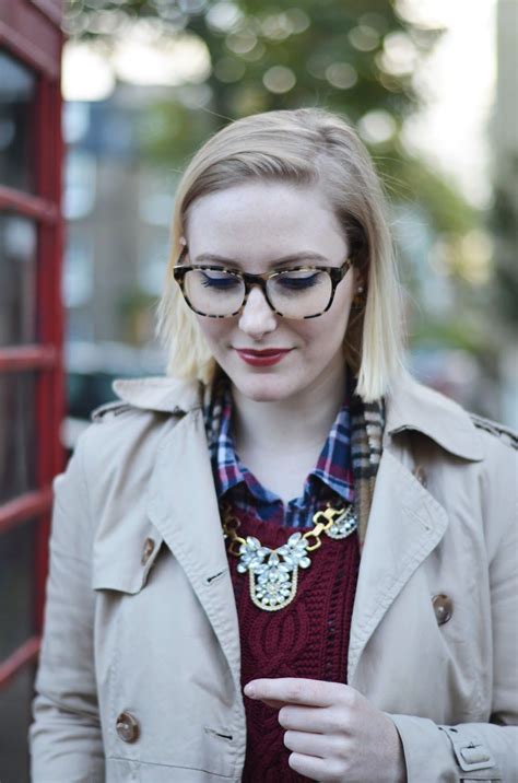 London style inspiration: preppy outfit with @clearlyca tortoise glasses | Preppy london, Preppy ...