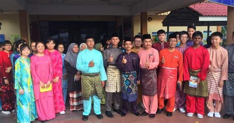 Majlis pecah tanah bangunan akademik baharu kuis. SMKDPB: SAMBUTAN HARI RAYA AIDIL FITRI 2018