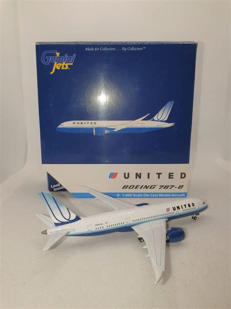 Gemini Jets 1400 United Airlines N787ua Boeing 787 8 Bedfordshire