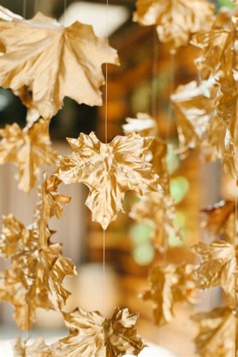 Decoración de dormitorios con los mejores acabados de interiores. Hojas de arboles secas para adornos de otoño - 50 ideas | Tartas de otoño, Telón de fondo de ...