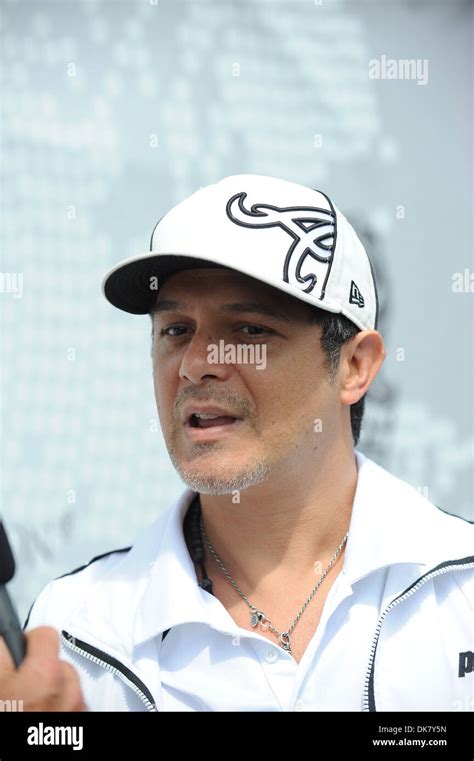 Alejandro Sanz Tony Bennetts All Star Tennis Event At Cliff Drysdale