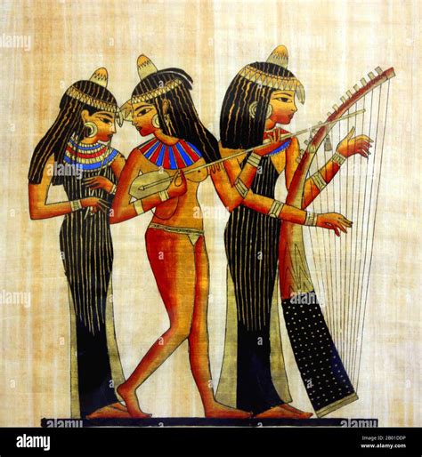 Instrumentos Musicales Egipcios Fotografías E Imágenes De Alta